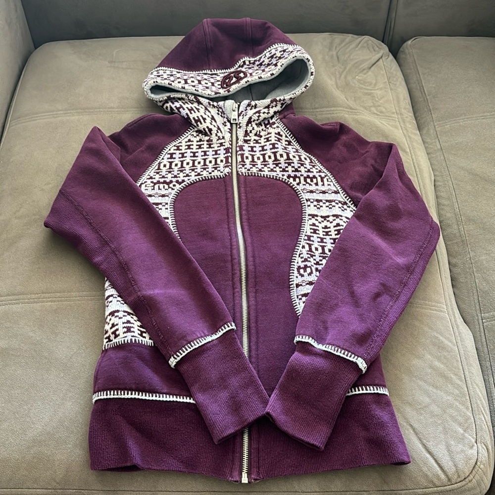 Special Edition Lululemon Hoodie sz4